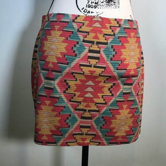 Tribal Print Mini Skirt - Picture 3 of 4